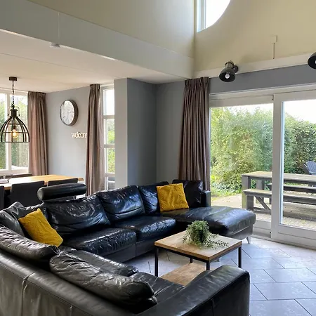 Ooghduyne 271 יוליאנאדורפ